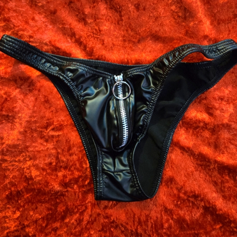 Black Zipper Wetlook Faux leather Underwear - Size L